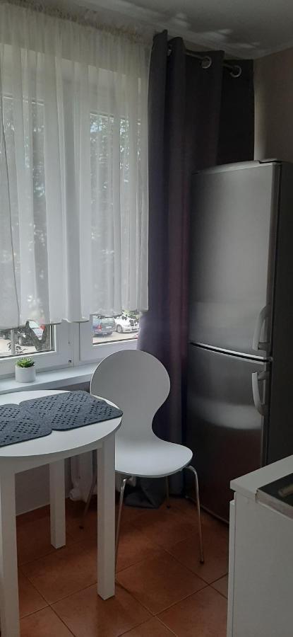 Flowers Apartament Apartment Pila Exterior photo